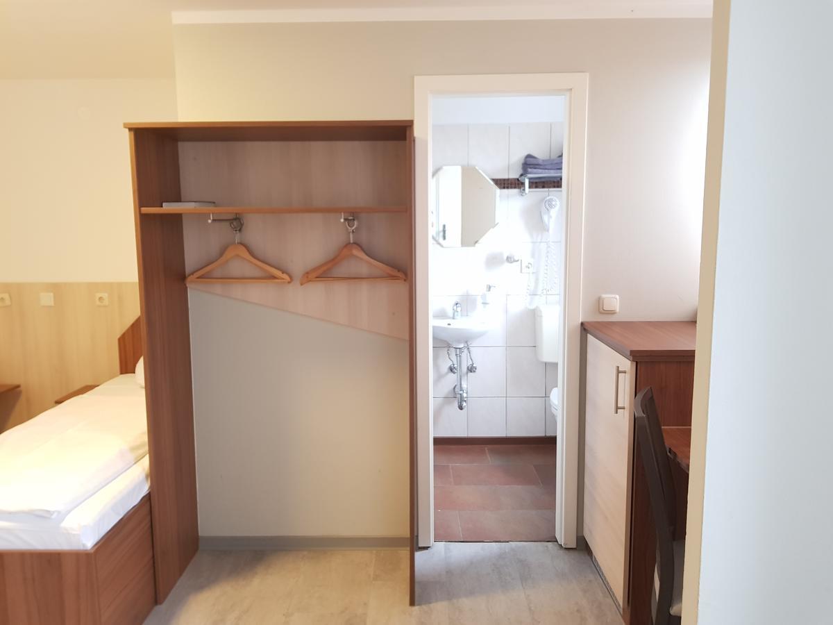 Pension Im Bett Nürnberg Dış mekan fotoğraf